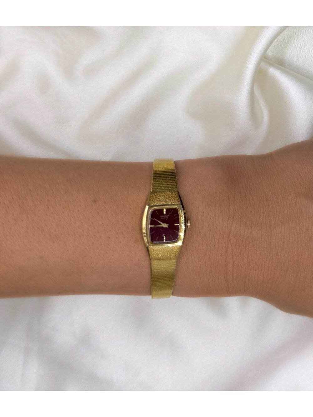 Vintage Seiko Burgundy Dial Watch, 1990s Dainty Quartz Watch, Gold Tone Bracelet